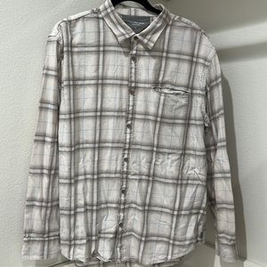 Men’s Calvin Klein flannel like shirt. Good condition, size XL. See images.